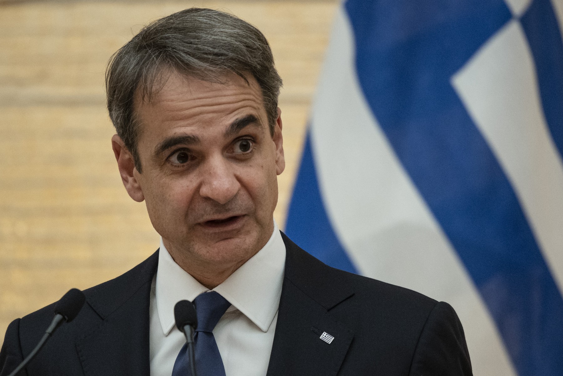 Le séisme, «une occasion de redéfinir les relations» avec Ankara, selon Athènes