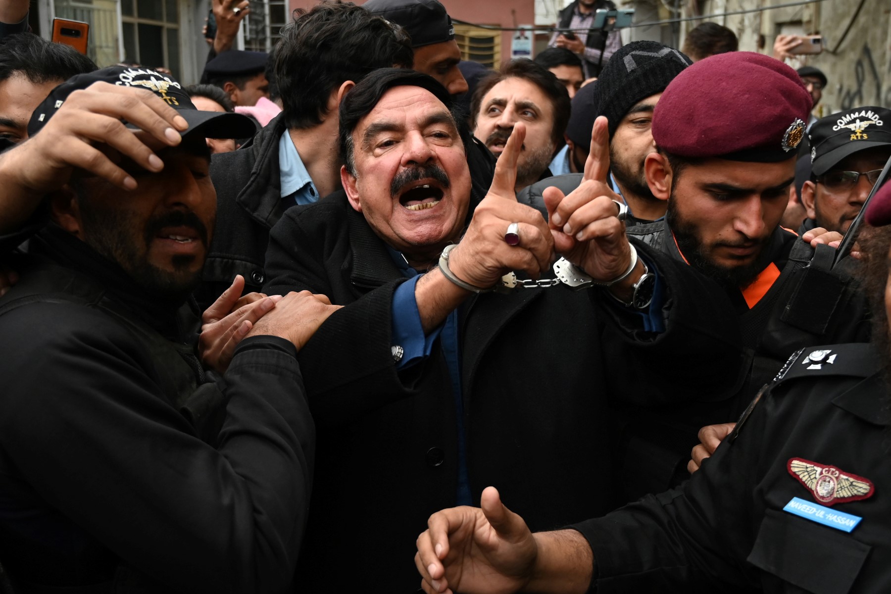 Pakistan: arrestation d'un allié de l'ex-Premier ministre Imran Khan