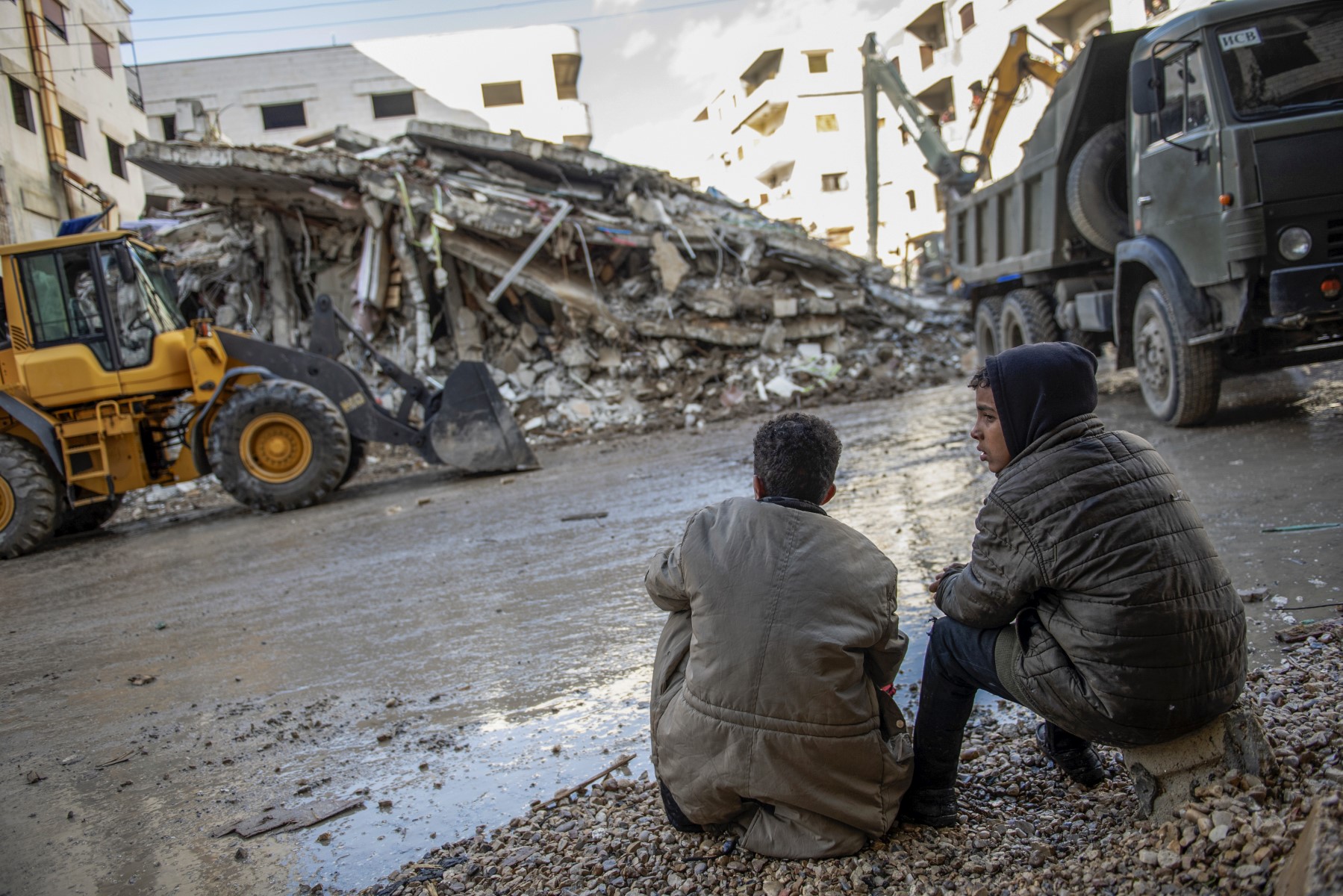 En Syrie, le séisme met sous pression ONG et pays occidentaux