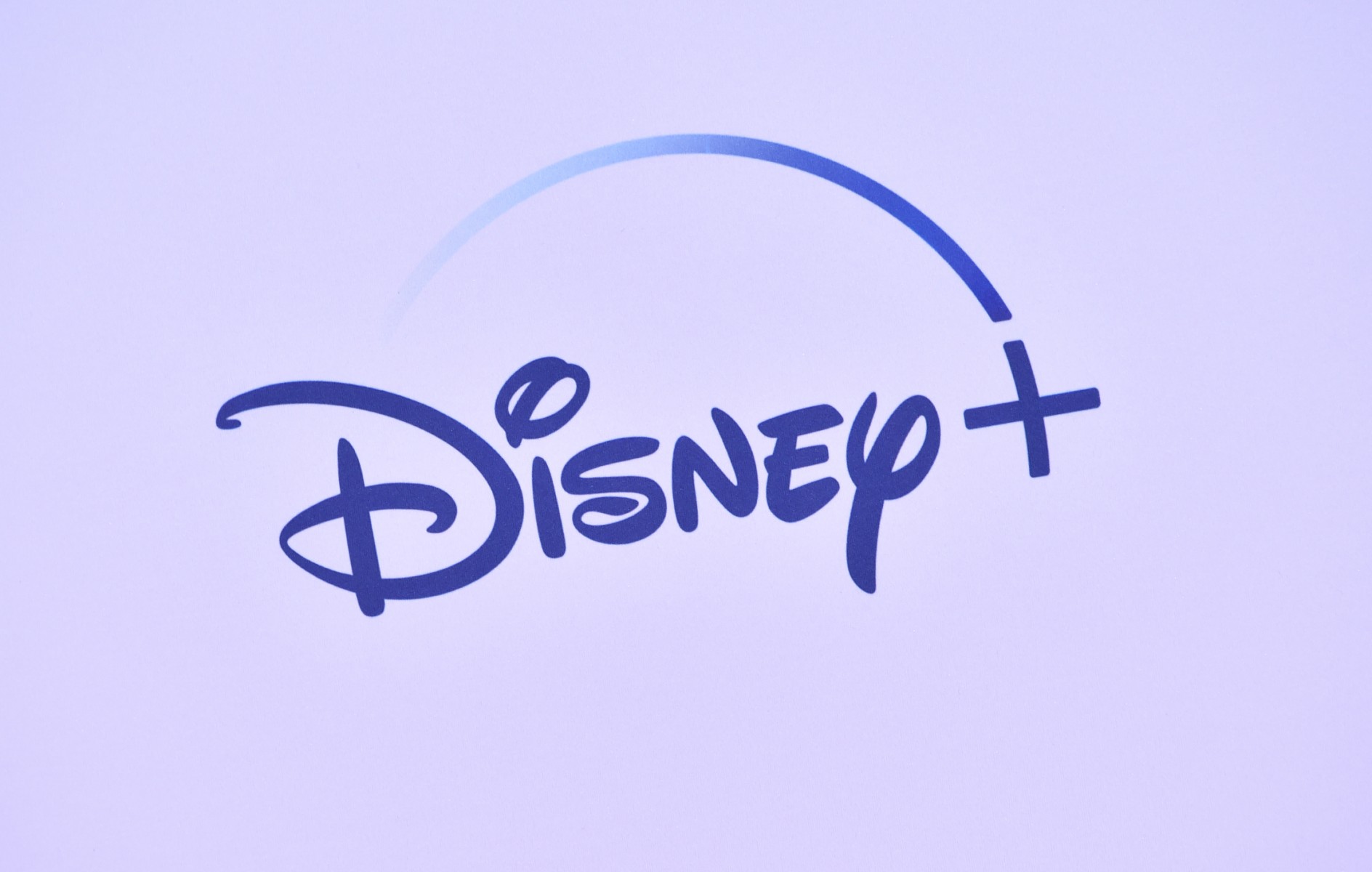 Disney+ perd des abonnés pour la première fois, le groupe licencie