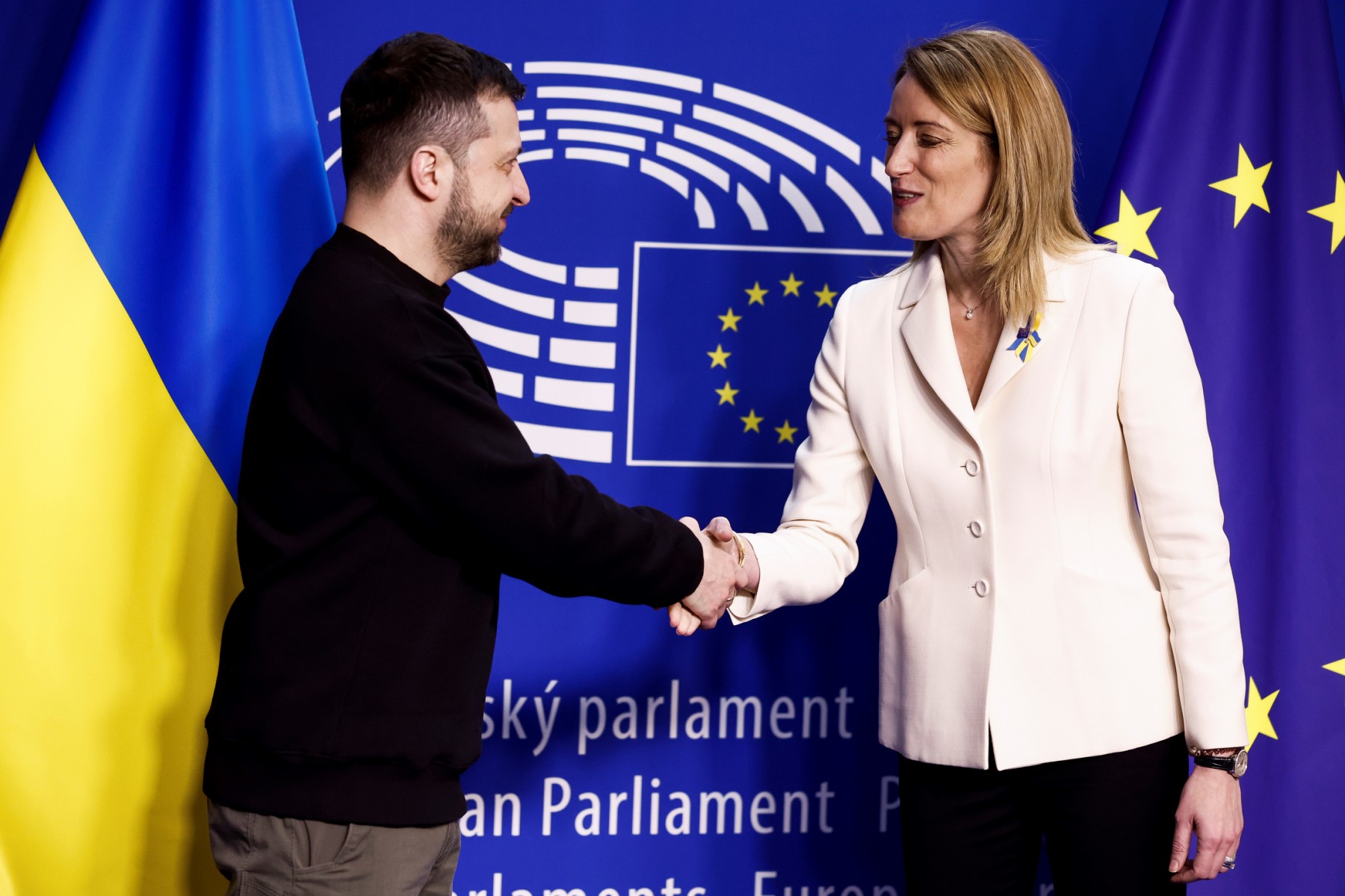 Après Londres et Paris, Zelensky rencontre les Vingt-Sept à Bruxelles