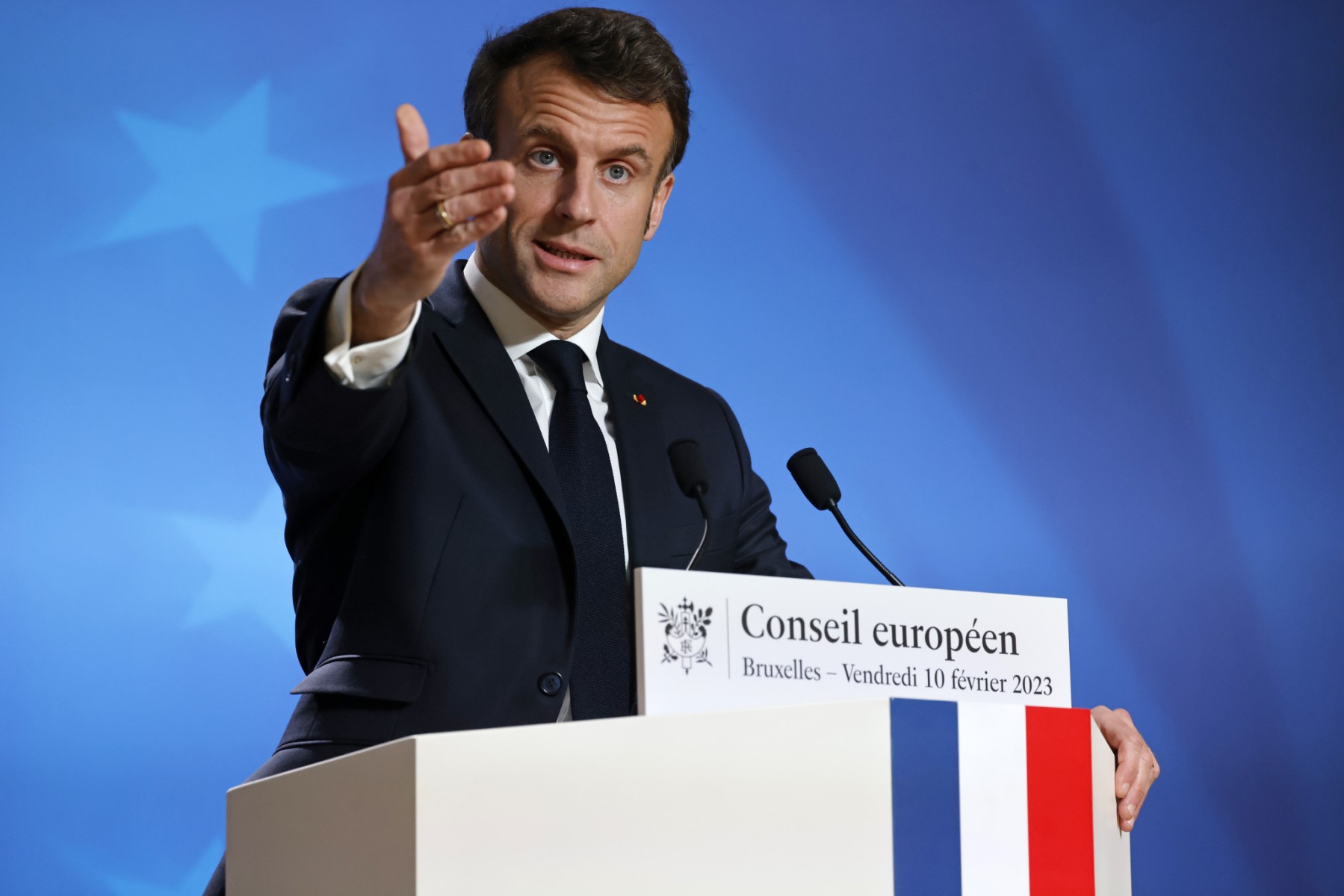 Ukraine: Macron juge impossible la livraison d'avions «dans les semaines qui viennent»