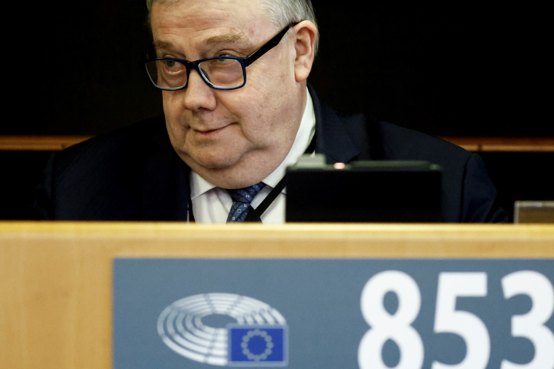 Corruption au Parlement européen: l'eurodéputé belge Tarabella inculpé et écroué