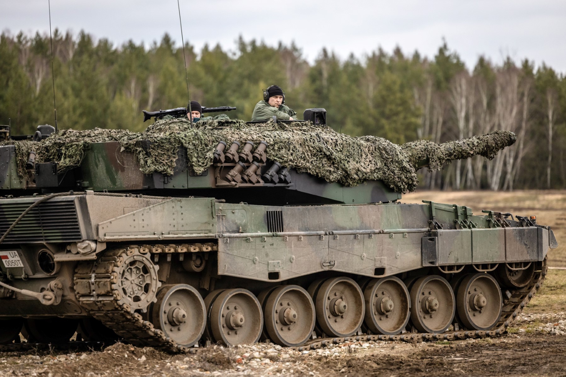 Des soldats ukrainiens formés sur des chars Leopard en Pologne