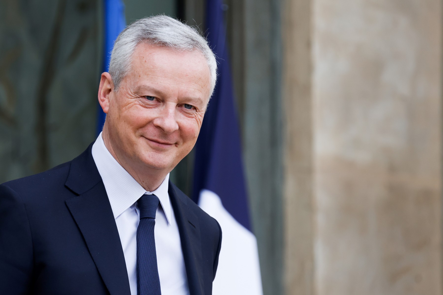 Ukraine: Le Maire veut une aide du FMI et un renforcement des sanctions contre la Russie