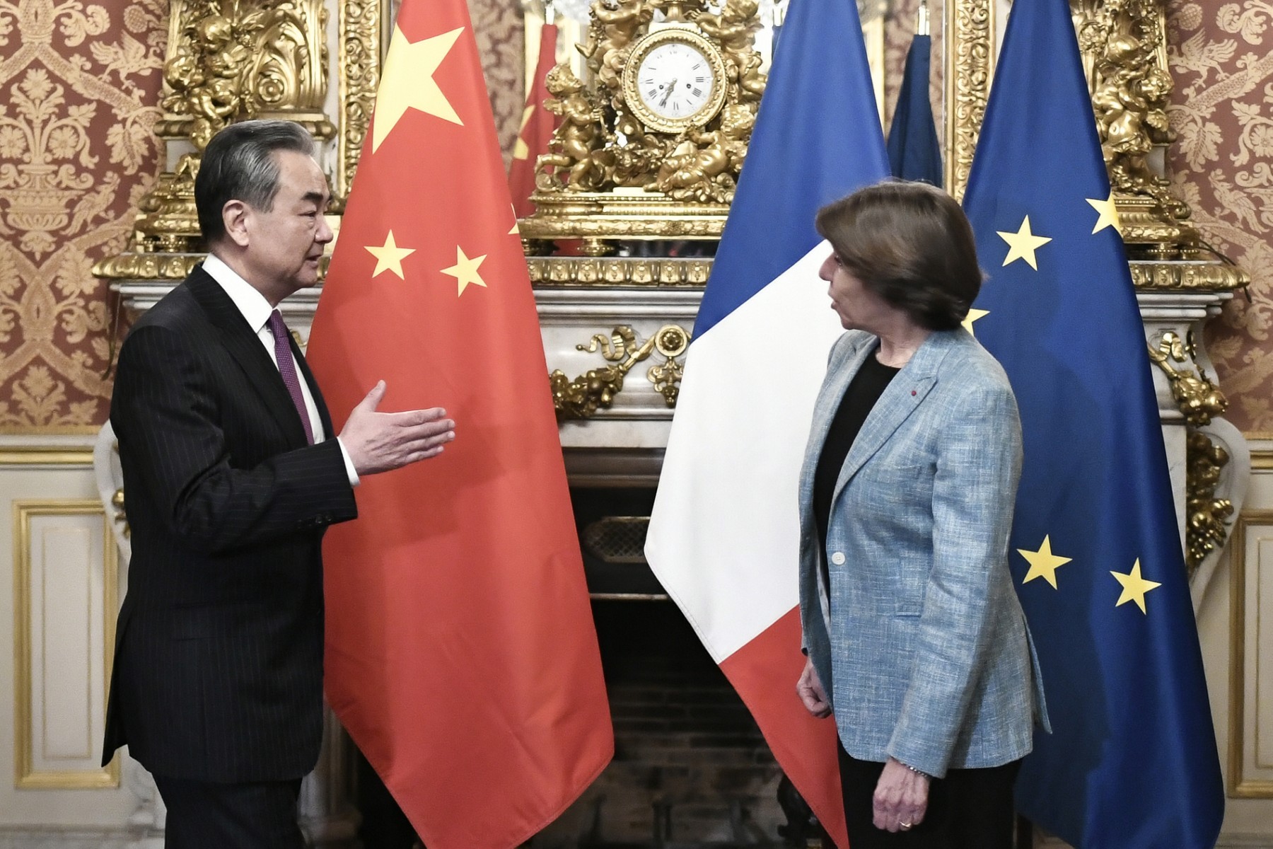 La France juge venu «le temps de la reconnexion» avec la Chine