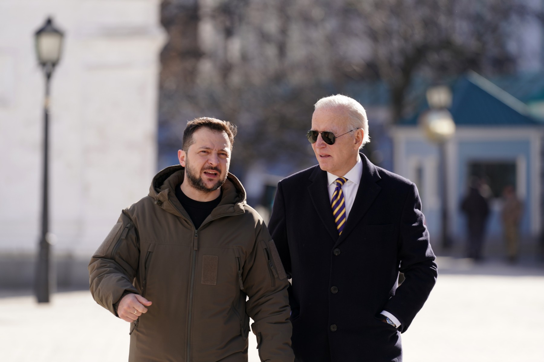 Ukraine: les discours de Biden et Poutine promettent deux visions opposées du conflit