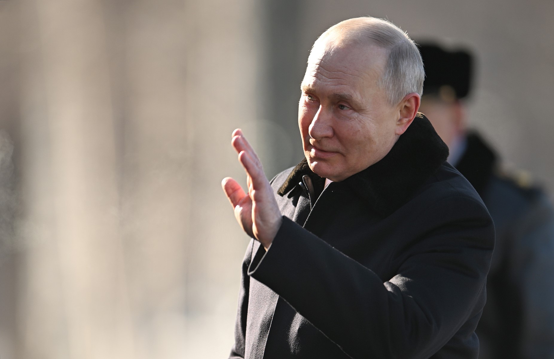 Poutine: l'Otan participe au conflit en Ukraine en fournissant des armes à Kiev