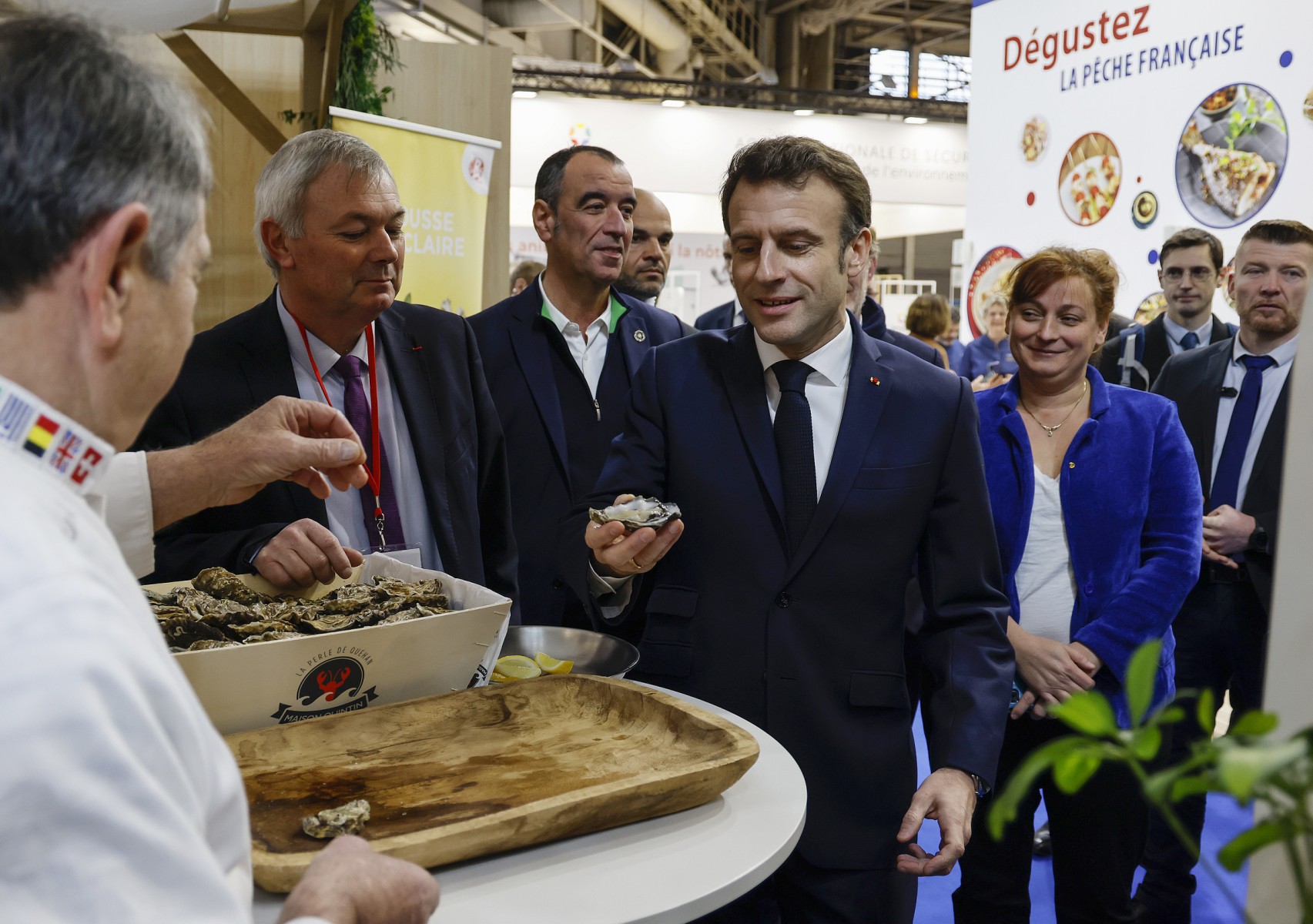 Macron au salon de l'Agriculture, entre sifflets et applaudissements