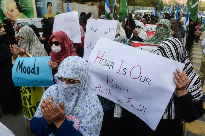 Les femmes portant le hijab subissent des discriminations sans précédent, selon une association