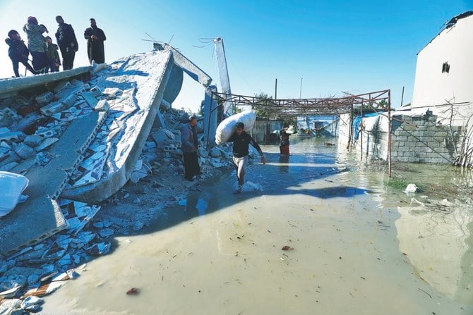Séisme: Un village syrien d'Idlib emporté par une inondation après l'effondrement d'un barrage