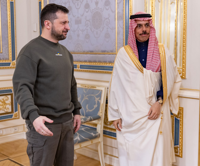 Les Etats-Unis approuvent la visite du ministre saoudien des AE en Ukraine