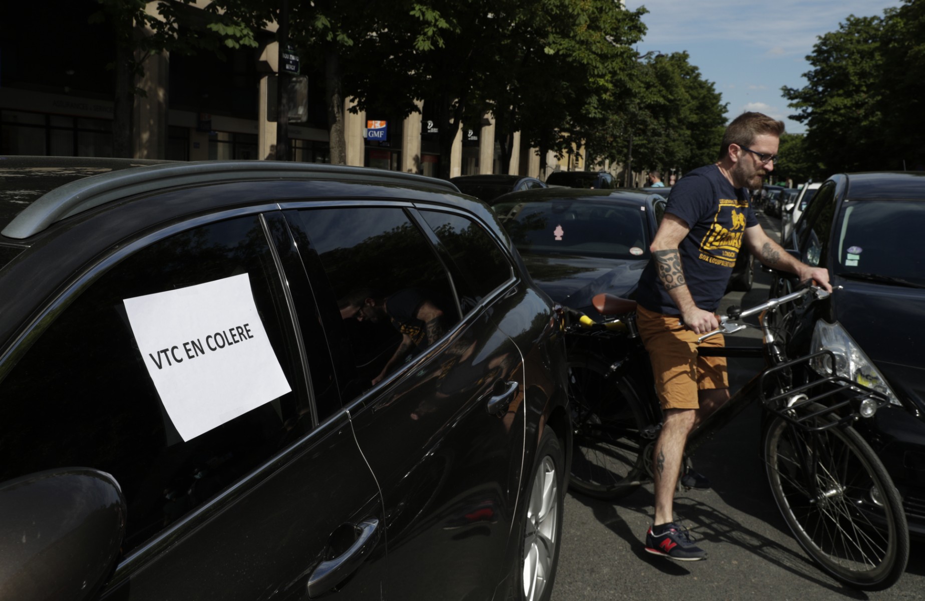 Les chauffeurs VTC en quête d'un revenu minimum garanti