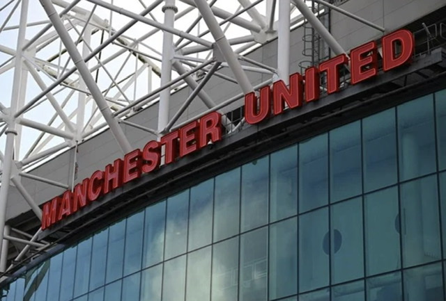 Un cheikh discret derrière l'offre de rachat de Manchester United