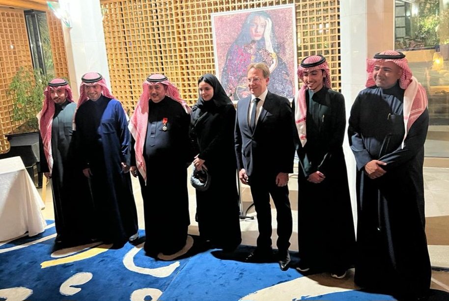 La Légion d’honneur à Khaled ben Abdallah al-Hogail, acteur clé des transports en Arabie saoudite