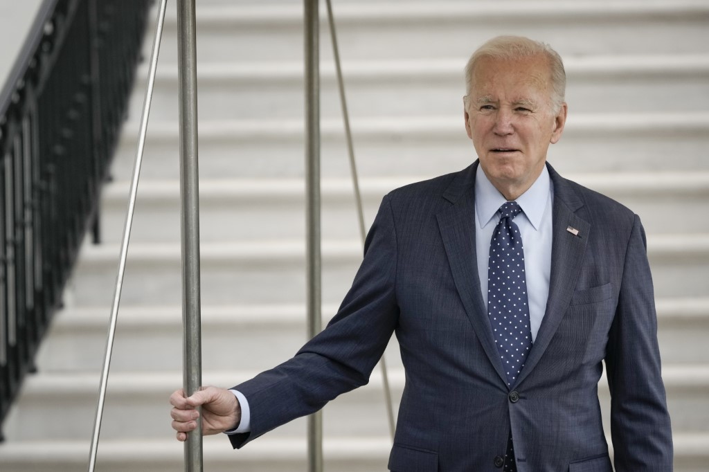 Biden va s'exprimer jeudi au sujet des «objets» aériens