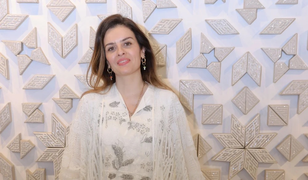 Farah Behbehani s’inspire des formes culturelles islamiques et des mots arabes (Photo/Adnan Salem Mahdali)