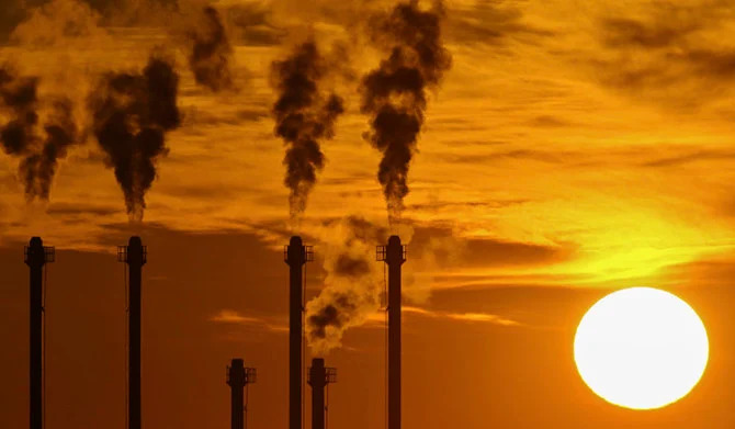 Les superbactéries prospèrent aussi à cause de la pollution, met en garde l'ONU