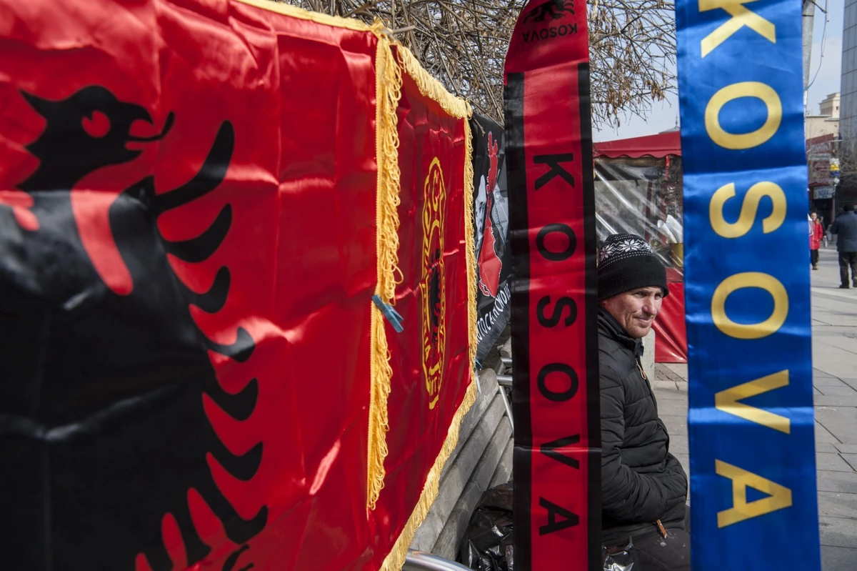 Rencontre entre la Serbie et le Kosovo, sous pression de l'UE pour un accord
