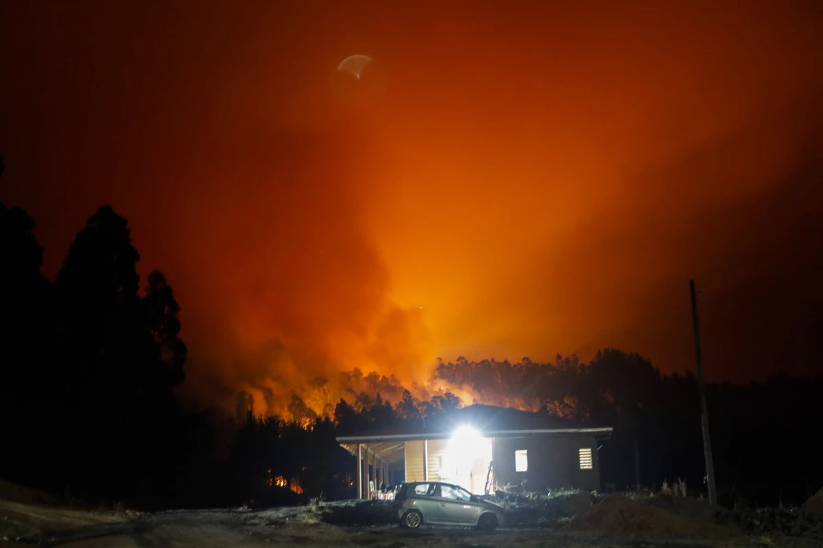 Chili: 23 morts dans des incendies de forêts, selon un nouveau bilan