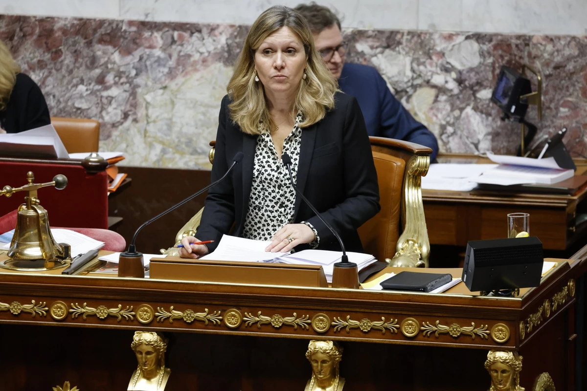 Pour Braun-Pivet, le défi d'une Assemblée à trois pôles