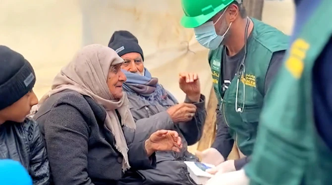 Plus de 4200 médecins saoudiens volontaires sur les sites du tremblement de terre en Turquie et en Syrie