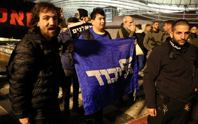 Des milliers de manifestants anti-Netanyahou à Tel-Aviv