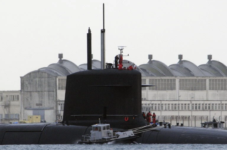 Vente de sous-marins à la Malaisie en 2002: Décision sur des recours le 11 avril