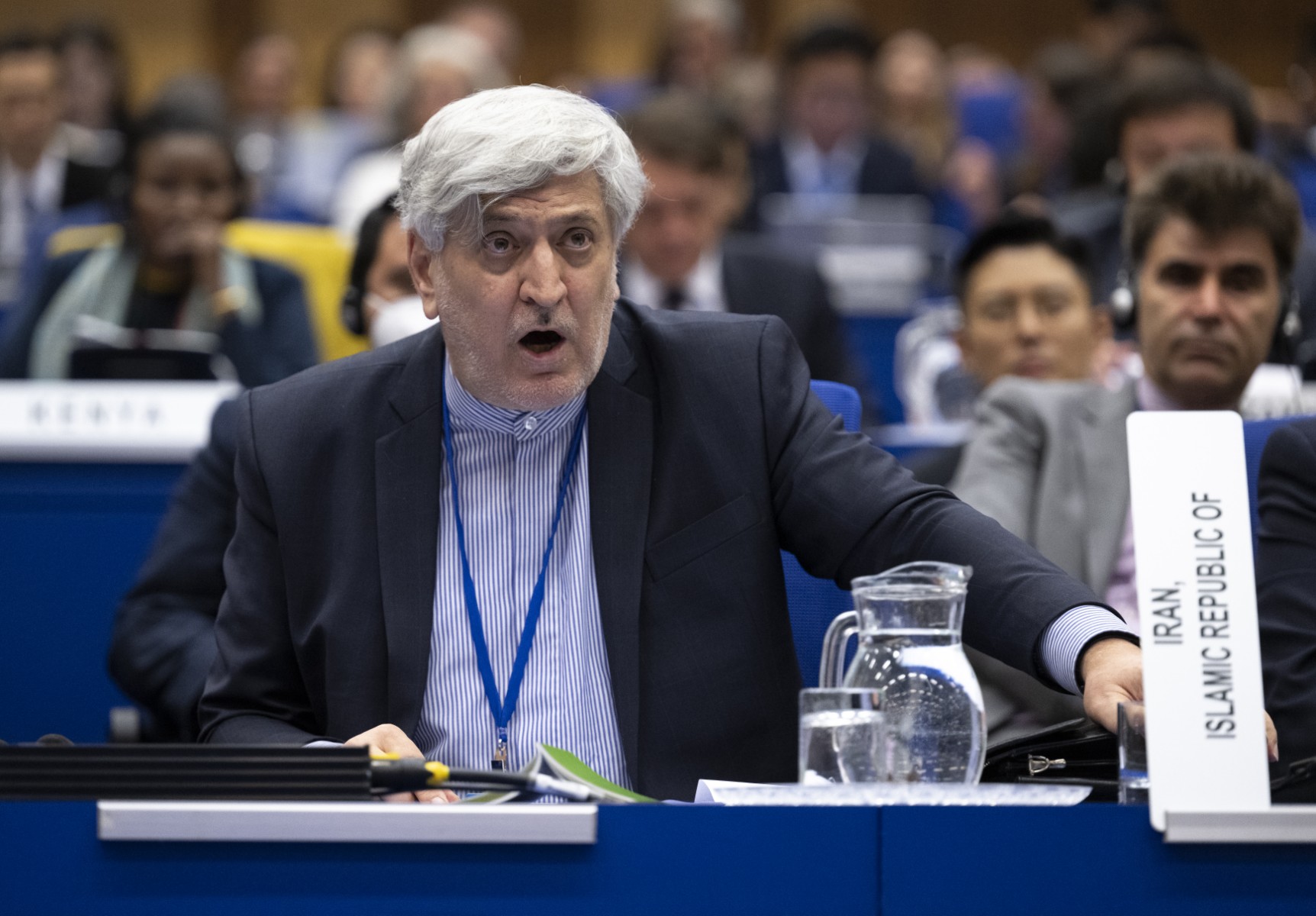 Nucléaire: L'Iran balaie les critiques des Occidentaux
