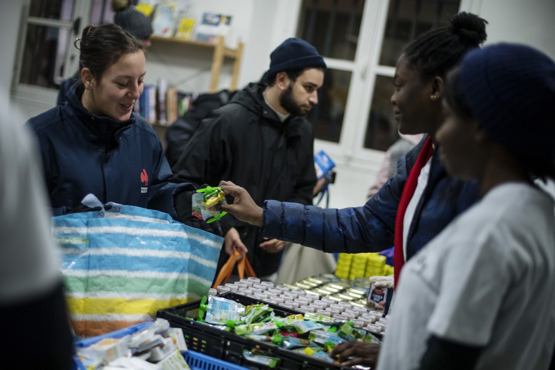 Étudiants: Distribution alimentaire près de l'Assemblée pour «confronter les députés à la réalité»