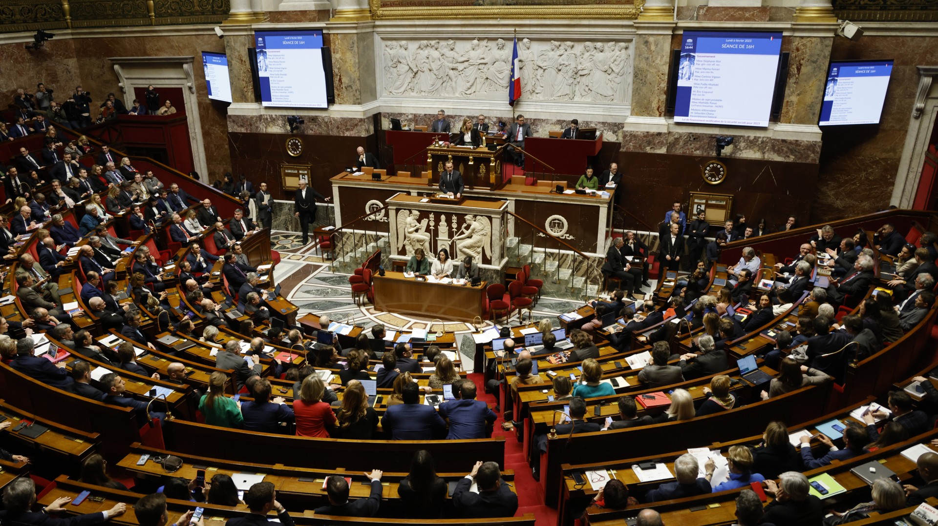 Réseaux sociaux: Vers un accord parental obligatoire pour les moins de 15 ans