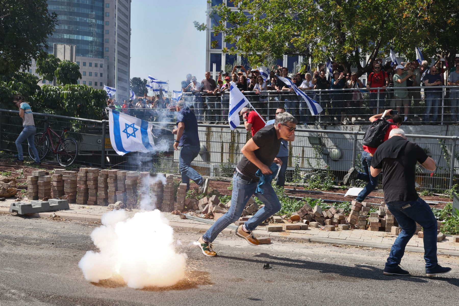 Israël: Répression violente d'une manifestation d'opposants à la réforme judiciaire