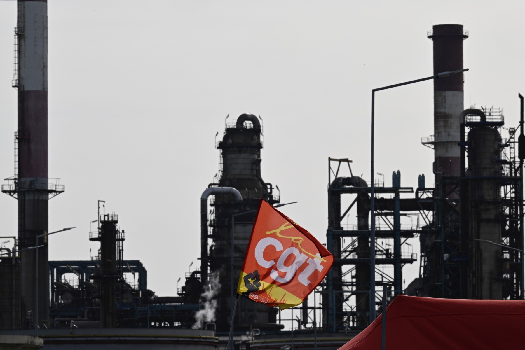 TotalEnergies: la CGT dénonce un «chantage» à l'emploi de la direction à l'égard des grévistes