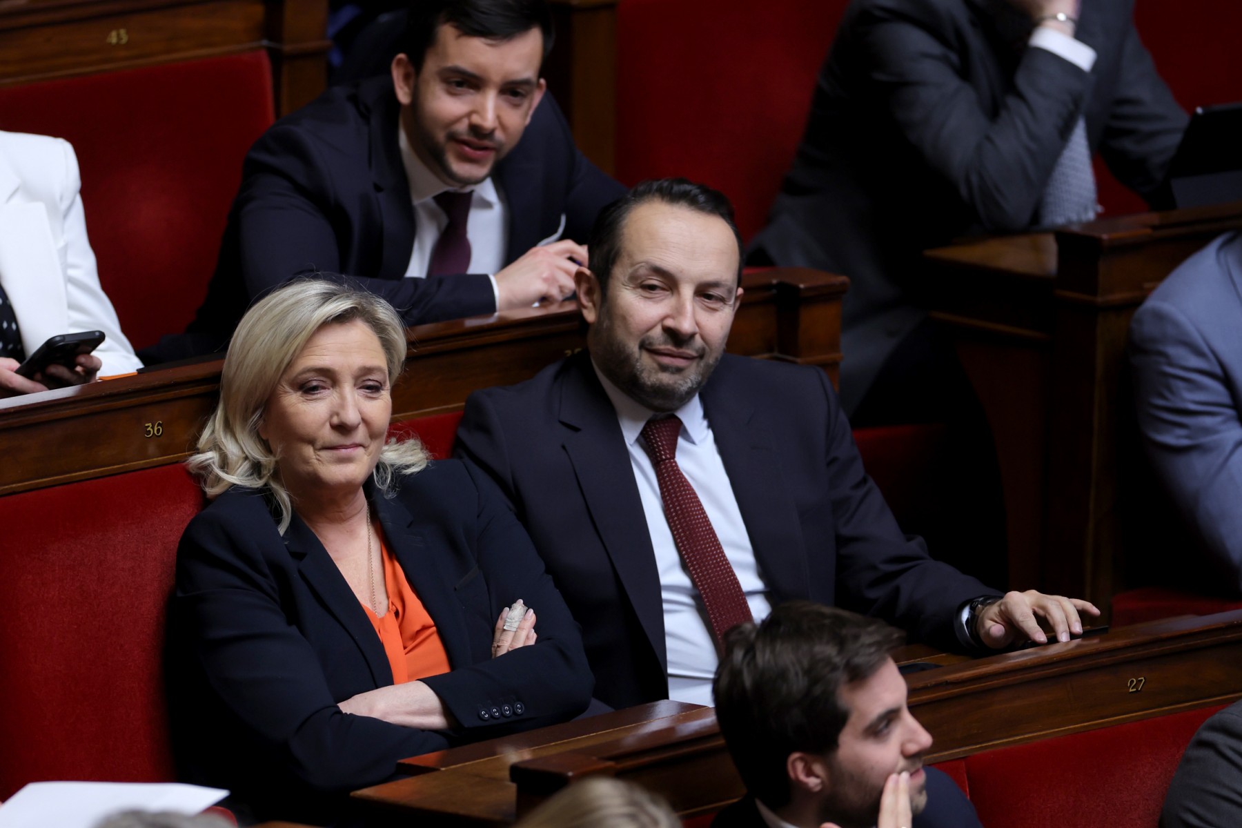 Retraites: « ça n'est pas gagné pour le gouvernement », selon Le Pen