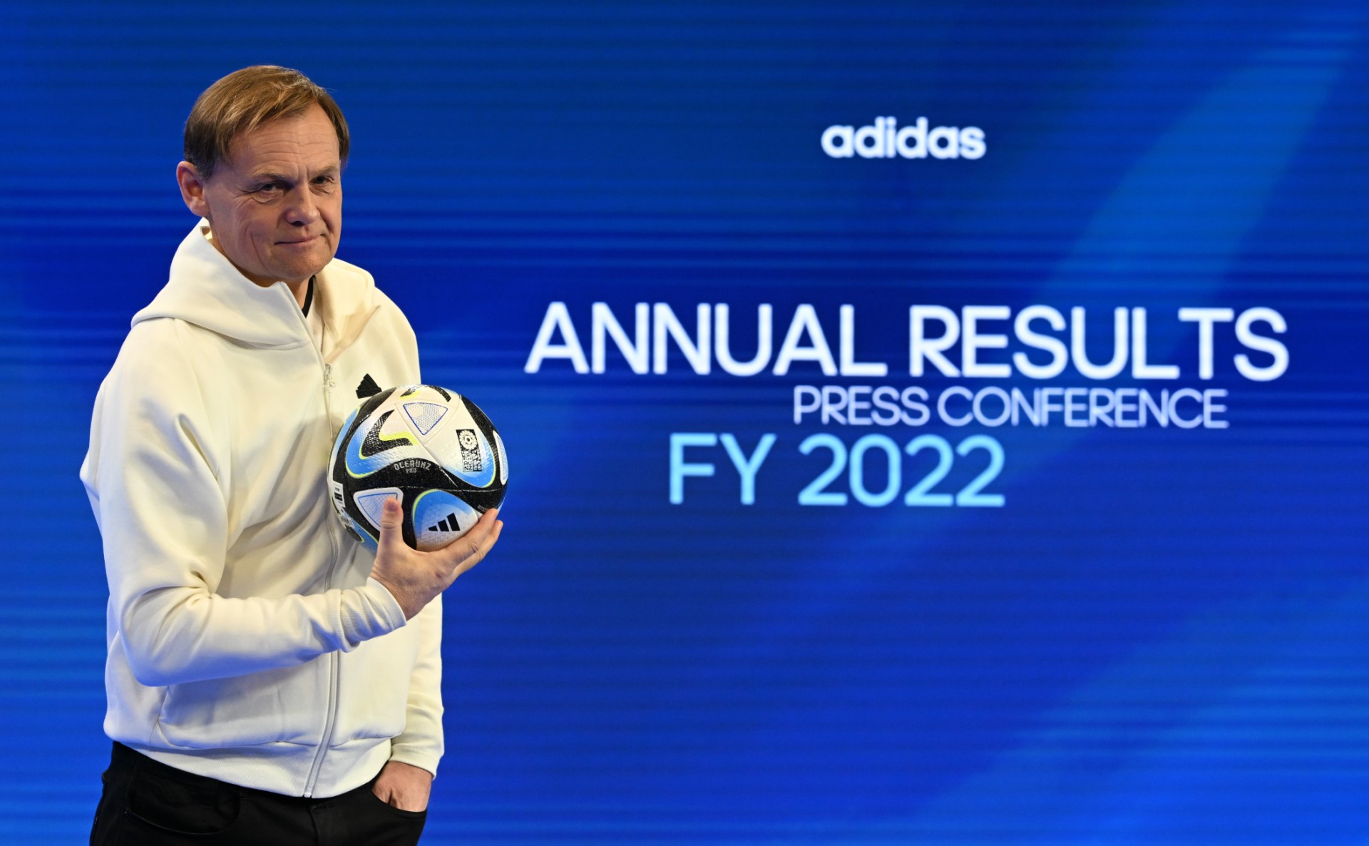En crise, Adidas se donne un an avant de rebondir
