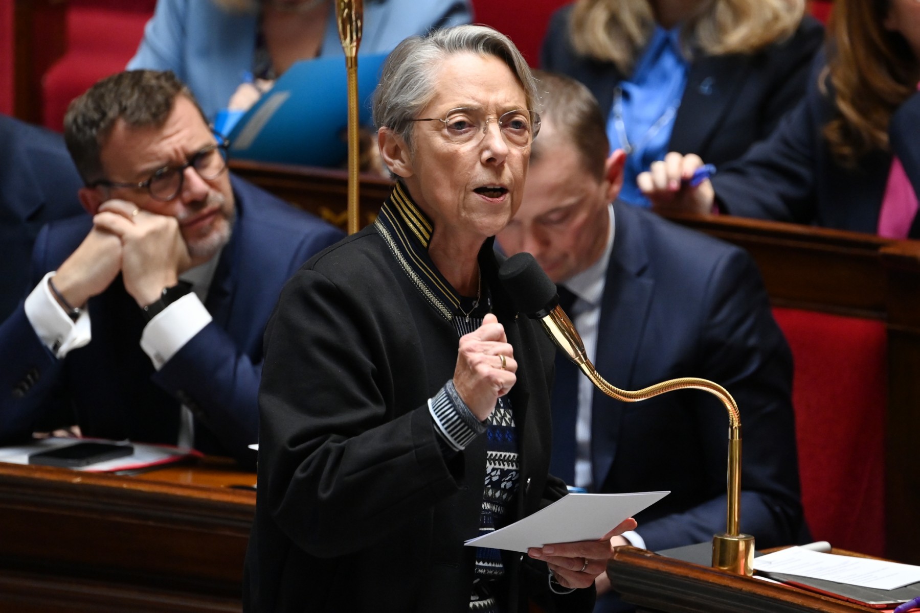 Retraites: Borne lance un appel insistant à la droite à la veille d'une nouvelle journée de mobilisation