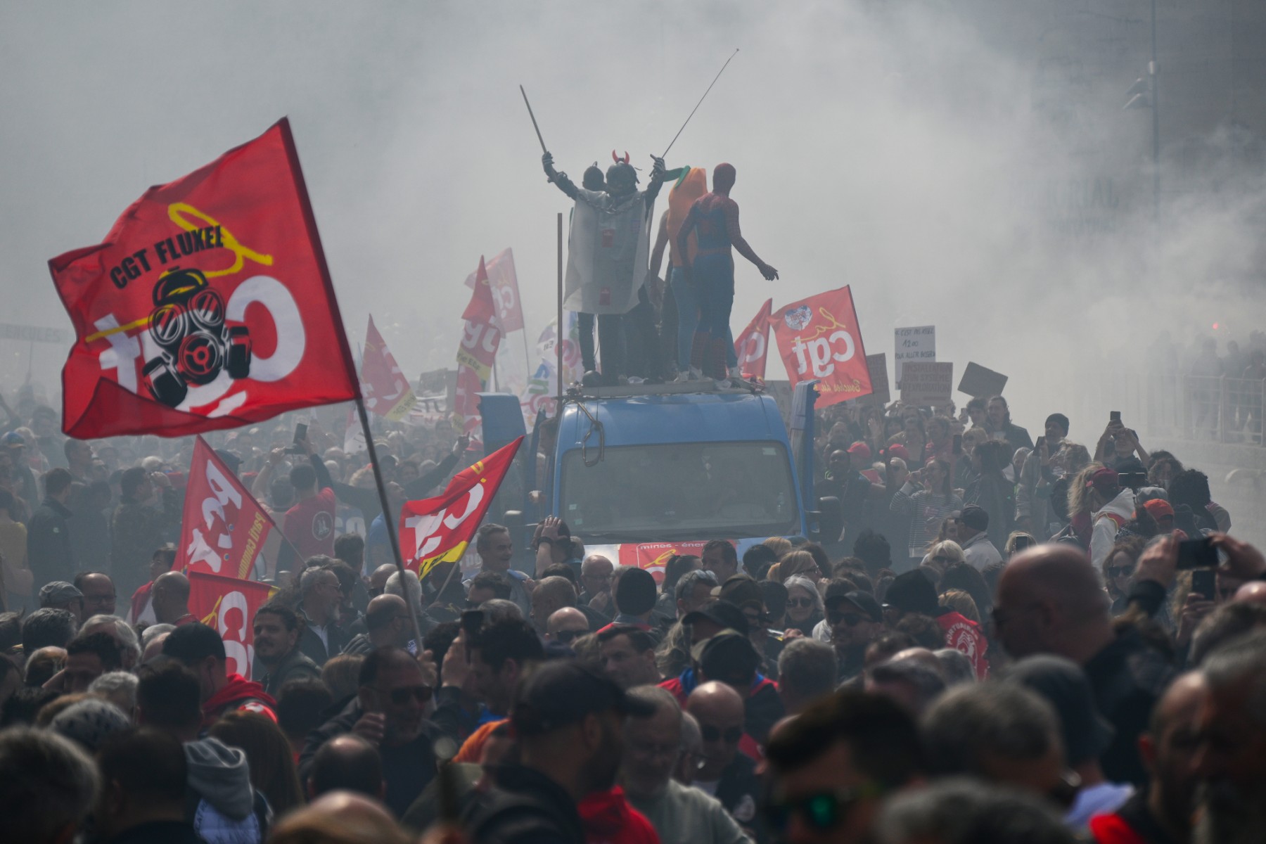 Retraites: mobilisation record à Marseille selon les syndicats