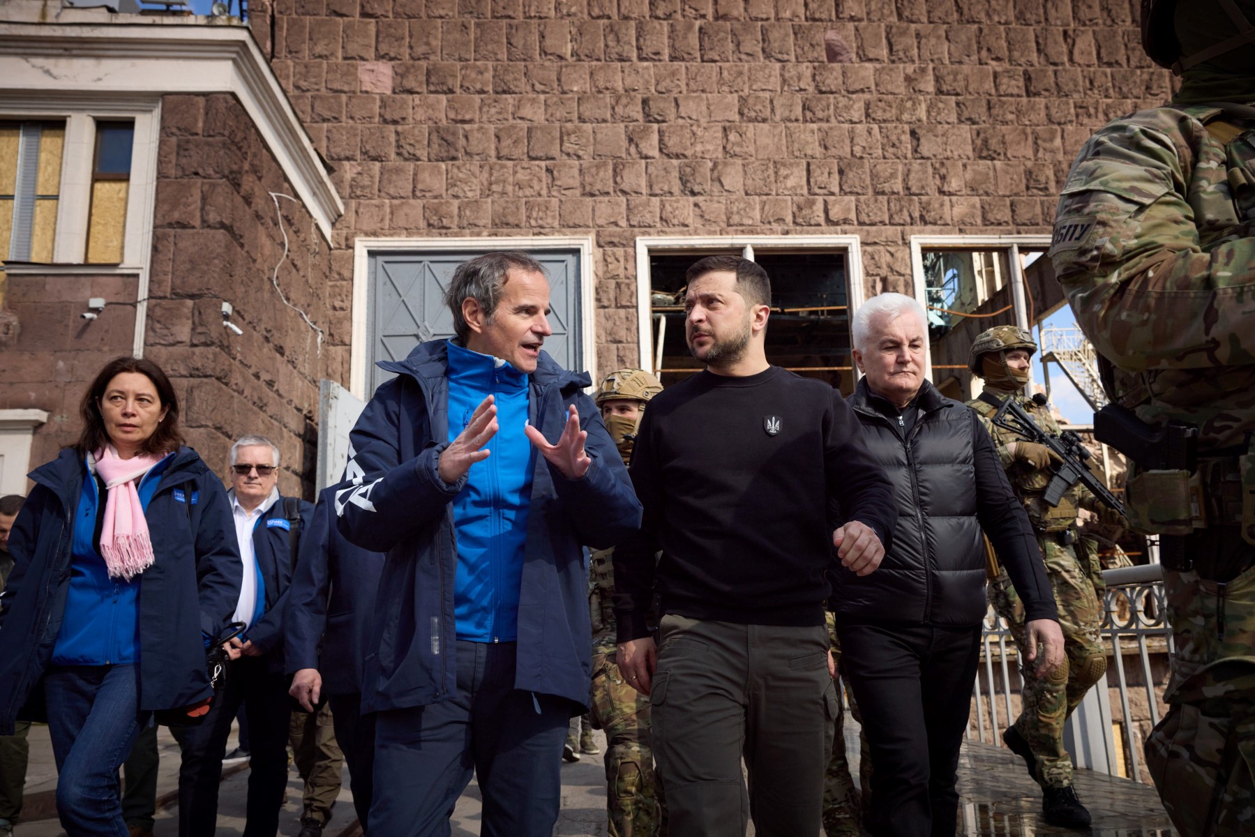Ukraine: Zelensky et Grossi ensemble avant la visite du chef de l'AIEA à la centrale de Zaporijjia