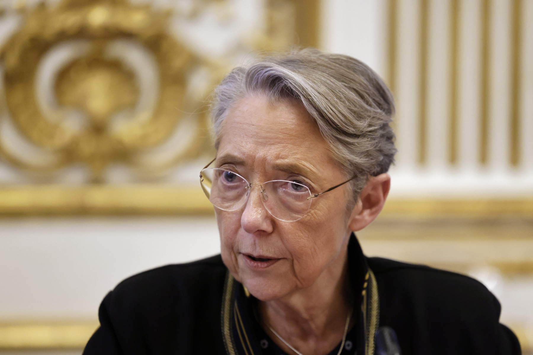 Borne satisfaite de la venue de l'intersyndicale à Matignon, mais pas de «pause» sur les retraites