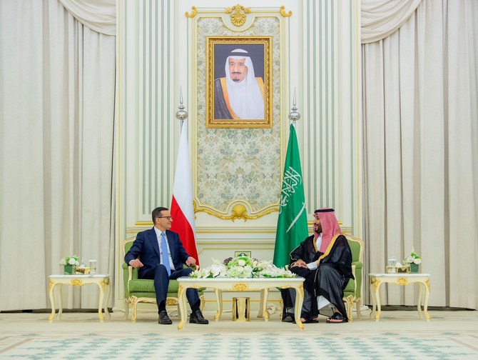 Mohammed ben Salmane et le Premier ministre polonais discutent des relations bilatérales