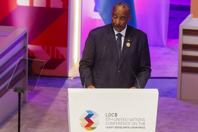 Au Soudan, le général à la tête du pays appelle l'armée à «ne plus soutenir de dictature»