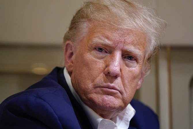 Trump, sous le coup d'une inculpation historique, «prêt à se battre»