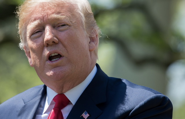 Trump en meeting à Waco, ex-fief d'une secte anti-fédérale