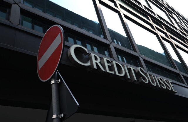 Credit Suisse: Lazard Frères Gestion essuie 142 millions EUR de pertes, Pimco 340 millions USD
