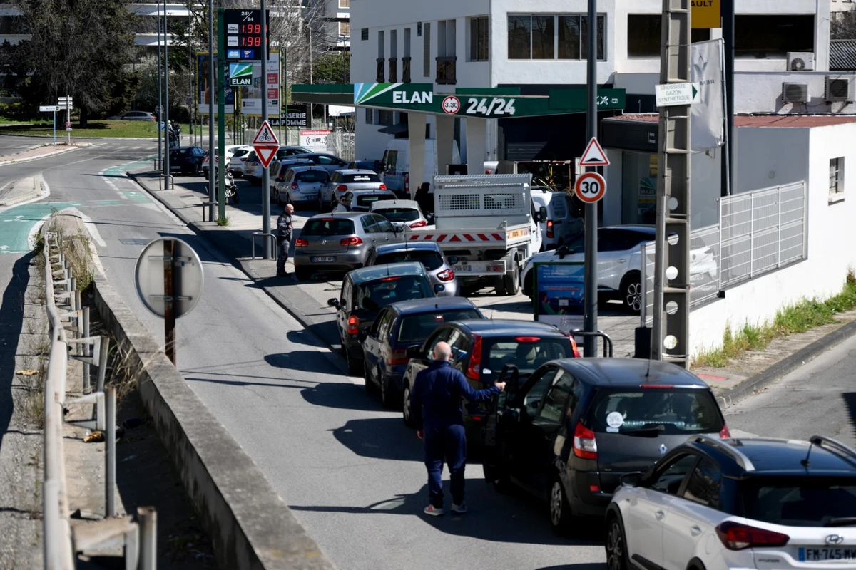 Grève des raffineries: la moitié des stations-service des Bouches-du-Rhône manquent de carburants