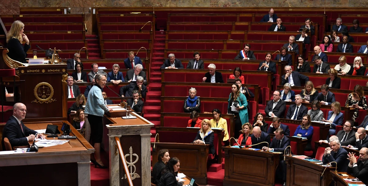 Après le choc des retraites, la drôle de guerre à l'Assemblée