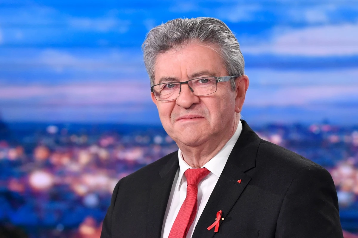 Propos sur la BRAV-M: Enquête pour «injure publique» visant Mélenchon