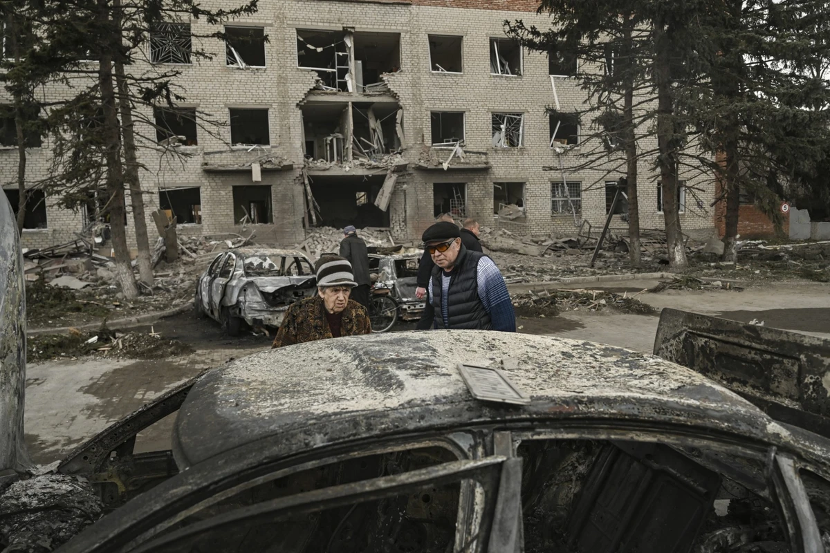 Ukraine: Deux morts et plus de 30 blessés dans un bombardement à Sloviansk