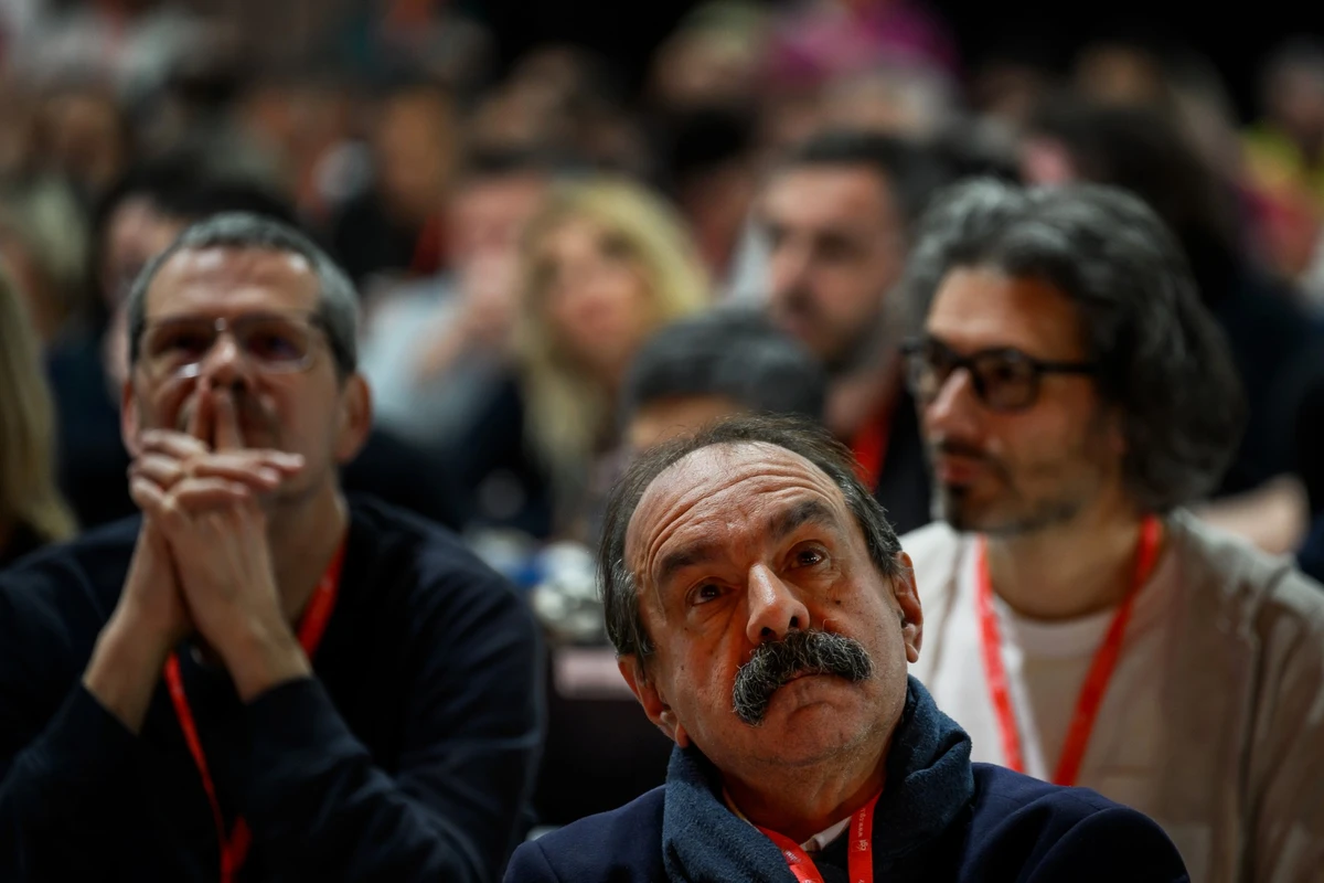 Tractations et conciliabules dans un congrès CGT à l'issue incertaine