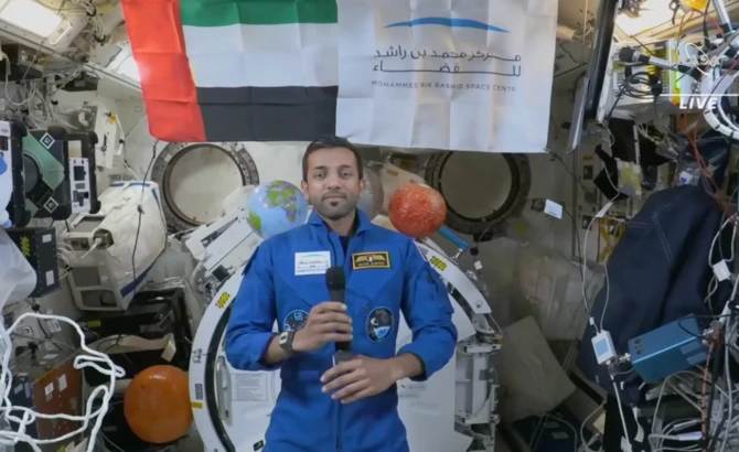 L'astronaute émirati Sultan al-Neyadi s'entretient avec les dirigeants de l'EAU depuis l’ISS